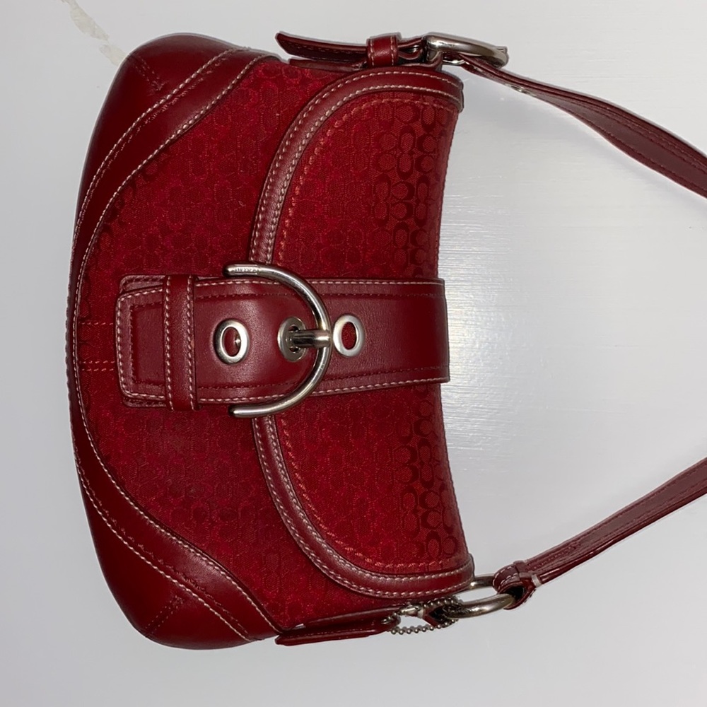 Red Coach Purse (GOOD CONDITION)